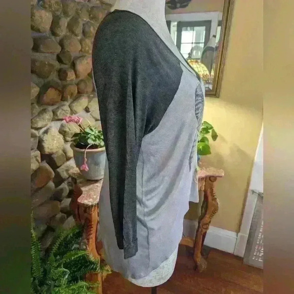 Windsor Women's Long Sleeve Tee Size L - Picture 6 of 9